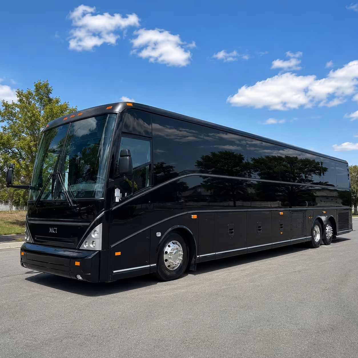 kissimmee employee shuttle buses for daily commutes